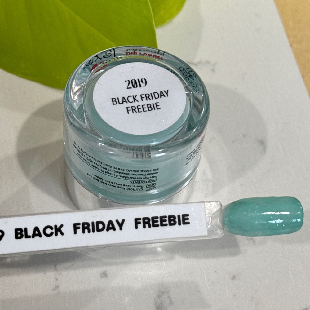 Revel Nail Dip Powder Blue glitter